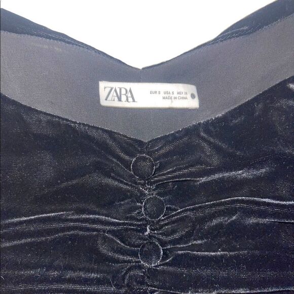 Zara Bloggers Favorite Black Velvet Ruched Ballon Sleeve Top - Picture 14 of 14